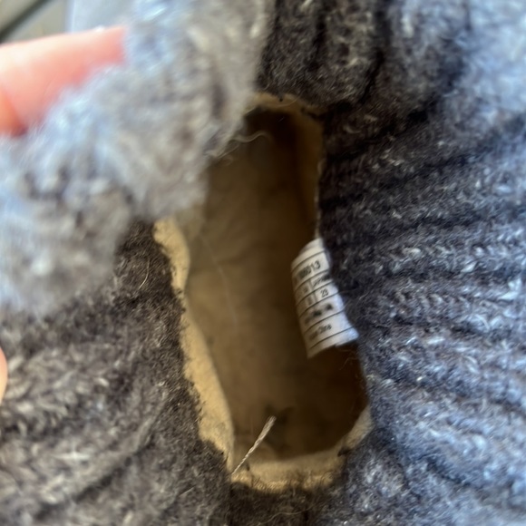 Woven Style UGG Boots! - Picture 9 of 11